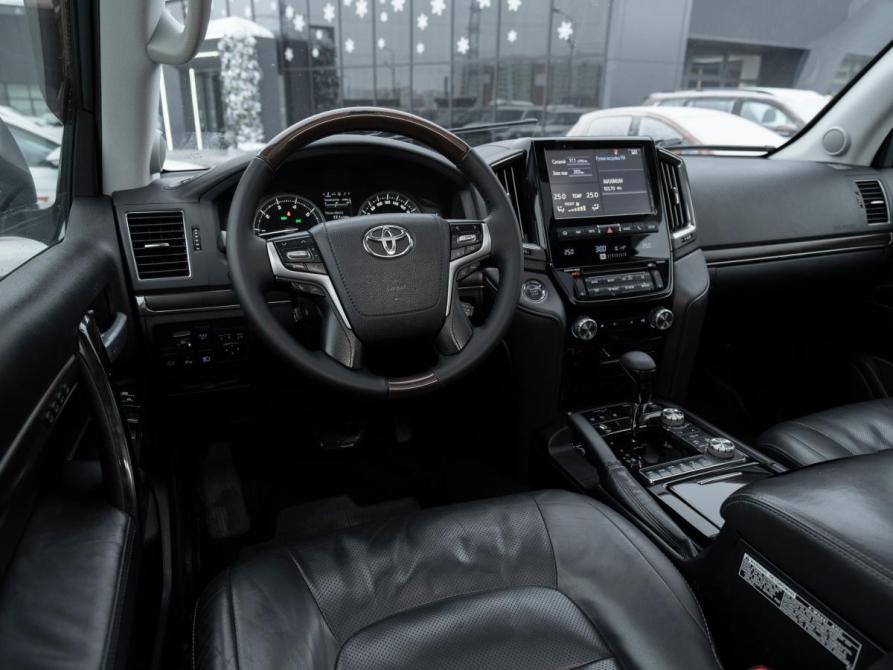 Toyota Land Cruiser 200 Series Рестайлинг 2 Москва  - изображение 7