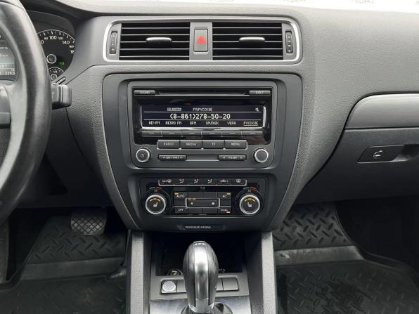 Volkswagen Jetta VI с пробегом 2012 года, цена 930 000 рублей, 175312 км, седан, Автокод Объявления