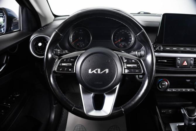 Kia Cerato IV Рестайлинг с пробегом 2021 года, цена 1 949 000 рублей, 261500 км, седан, Автокод Объявления