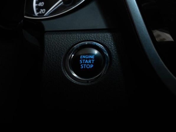 Toyota Camry VIII (XV70) с пробегом 2018 года, цена 3 074 000 рублей, 67196 км, седан, Автокод Объявления