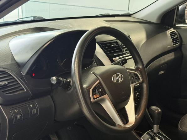 Hyundai Solaris I с пробегом 2013 года, цена 857 000 рублей, 193611 км, седан, Автокод Объявления