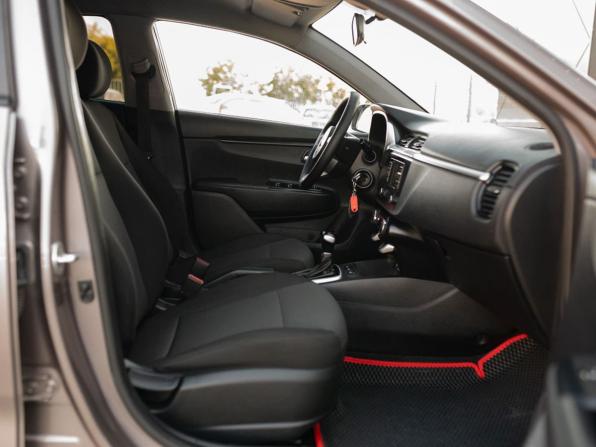 Kia Rio IV Рестайлинг с пробегом 2020 года, цена 1 320 000 рублей, 164448 км, седан, Автокод Объявления