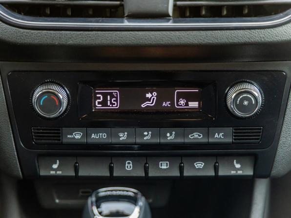 Skoda Rapid II с пробегом 2021 года, цена 1 648 000 рублей, 143371 км, лифтбек, Автокод Объявления