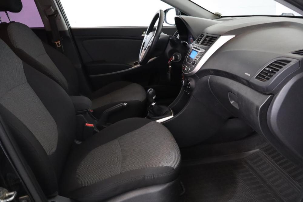 Hyundai Solaris I Санкт-Петербург  - изображение 10