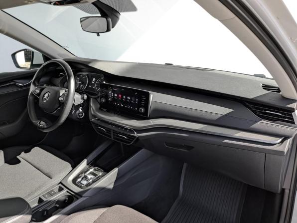 Skoda Octavia IV (A8) с пробегом 2021 года, цена 2 315 000 рублей, 87506 км, лифтбек, Автокод Объявления