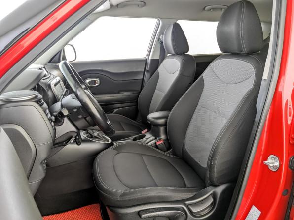Kia Soul II Рестайлинг с пробегом 2017 года, цена 1 200 000 рублей, 199220 км, хэтчбек, Автокод Объявления