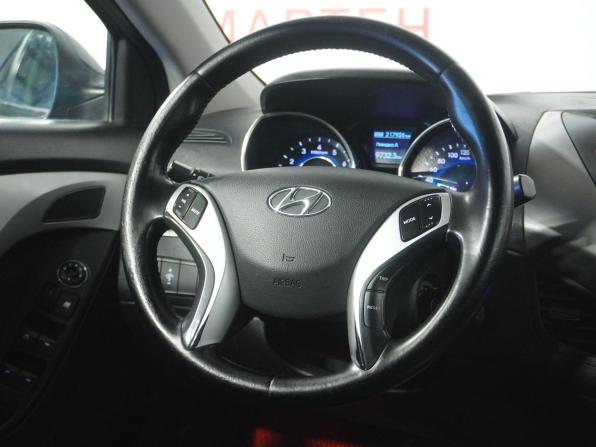 Hyundai Elantra V (MD) с пробегом 2011 года, цена 855 000 рублей, 217926 км, седан, Автокод Объявления
