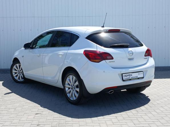 Opel Astra J с пробегом 2012 года, цена 845 000 рублей, 165450 км, хэтчбек, Автокод Объявления