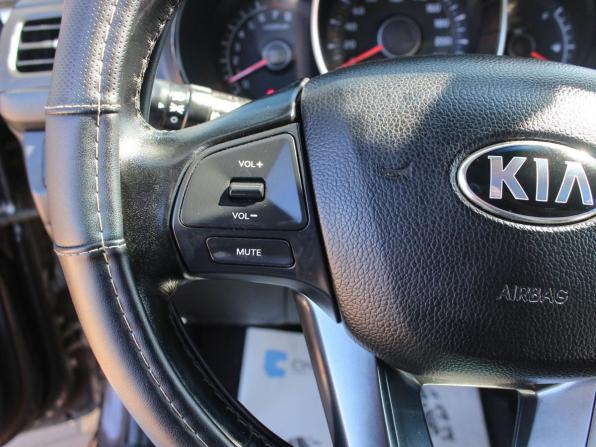 Kia Rio III Рестайлинг с пробегом 2015 года, цена 936 000 рублей, 168000 км, седан, Автокод Объявления