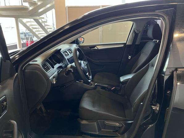 Volkswagen Jetta VI Рестайлинг с пробегом 2016 года, цена 1 078 000 рублей, 230748 км, седан, Автокод Объявления