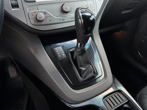 Ford Kuga I с пробегом 2012 года, цена 1 200 000 рублей, 171022 км, внедорожник, Автокод Объявления