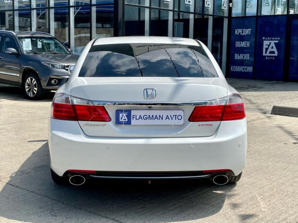 Honda Accord IX с пробегом 2013 года, цена 1 450 000 рублей, 172000 км, седан, Автокод Объявления