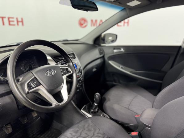 Hyundai Solaris I с пробегом 2011 года, цена 820 000 рублей, 74544 км, седан, Автокод Объявления
