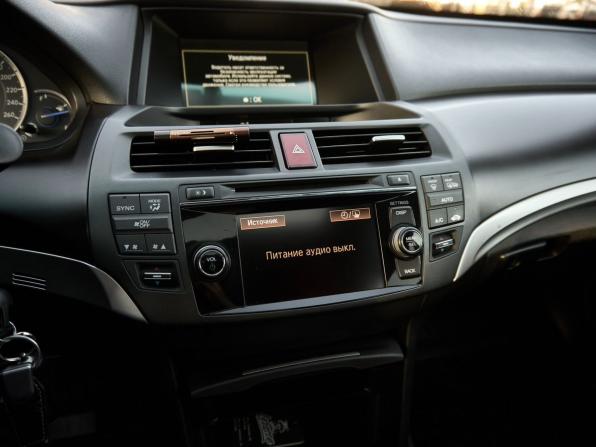 Honda Crosstour I Рестайлинг с пробегом 2014 года, цена 1 700 000 рублей, 240615 км, внедорожник, Автокод Объявления