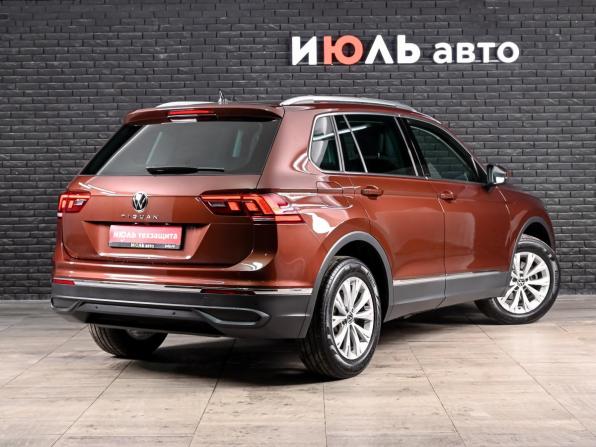 Volkswagen Tiguan II Рестайлинг с пробегом 2021 года, цена 2 699 000 рублей, 50612 км, внедорожник, Автокод Объявления