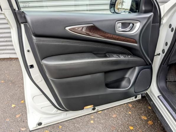 Infiniti QX60 I Рестайлинг с пробегом 2018 года, цена 2 395 000 рублей, 121132 км, внедорожник, Автокод Объявления