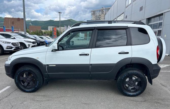 Chevrolet Niva I Рестайлинг с пробегом 2015 года, цена 620 000 рублей, 115000 км, внедорожник, Автокод Объявления