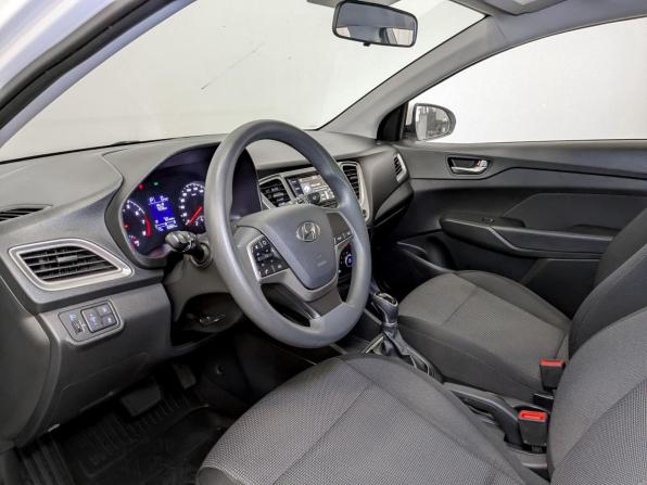 Hyundai Solaris II Рестайлинг с пробегом 2022 года, цена 1 615 000 рублей, 83964 км, седан, Автокод Объявления