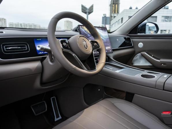 Aito M7 II с пробегом 2025 года, цена 9 350 000 рублей, 8 км, внедорожник, Автокод Объявления