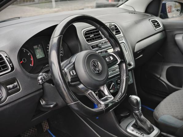 Volkswagen Polo V Рестайлинг с пробегом 2020 года, цена 1 479 000 рублей, 81735 км, седан, Автокод Объявления