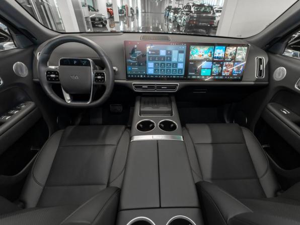 Li Auto (Lixiang) L9 I Рестайлинг с пробегом 2024 года, цена 8 157 000 рублей, 78 км, внедорожник, Автокод Объявления