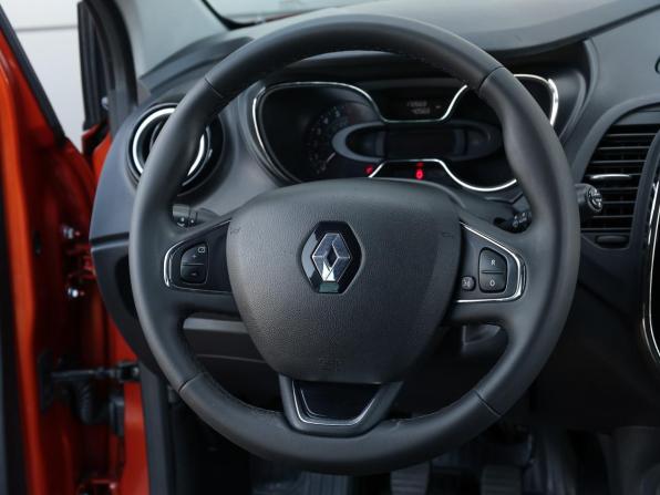 Renault Kaptur I с пробегом 2018 года, цена 1 398 000 рублей, 172000 км, внедорожник, Автокод Объявления