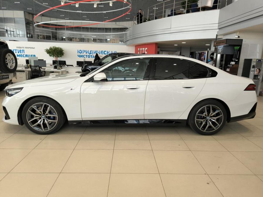 BMW 5 серии VIII (G60/G61/G68) Казань  - изображение 10