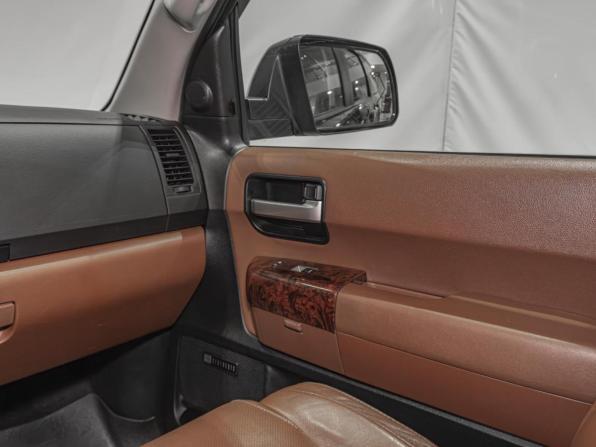 Toyota Sequoia II с пробегом 2009 года, цена 2 880 000 рублей, 329856 км, внедорожник, Автокод Объявления