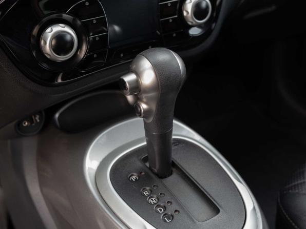 Nissan Juke I с пробегом 2013 года, цена 1 020 000 рублей, 146602 км, внедорожник, Автокод Объявления