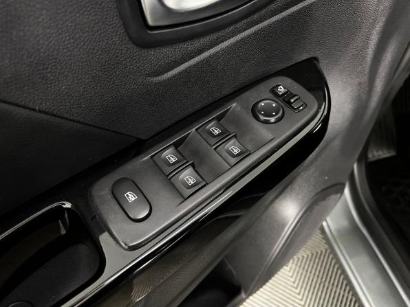 Renault Kaptur I Рестайлинг с пробегом 2020 года, цена 1 490 000 рублей, 167500 км, внедорожник, Автокод Объявления
