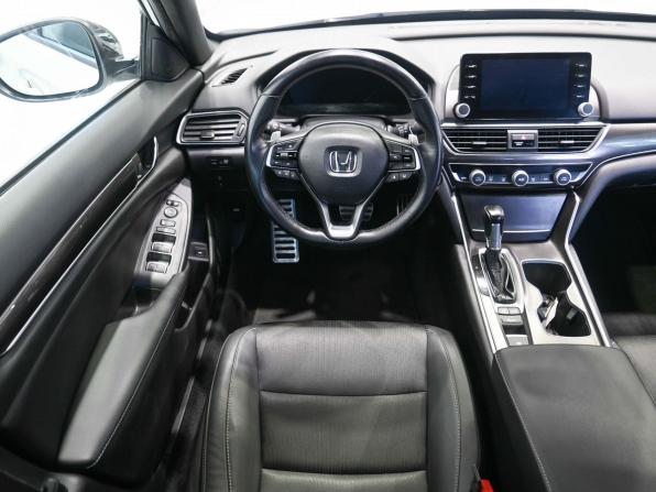Honda Accord X Рестайлинг с пробегом 2022 года, цена 2 799 900 рублей, 110000 км, седан, Автокод Объявления