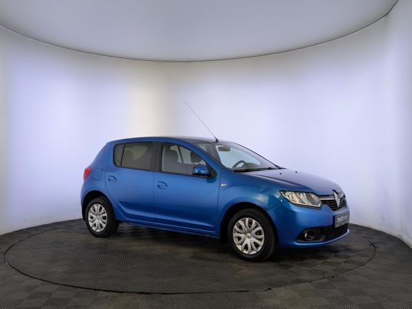 Renault Sandero II с пробегом 2014 года, цена 850 000 рублей, 53883 км, хэтчбек, Автокод Объявления