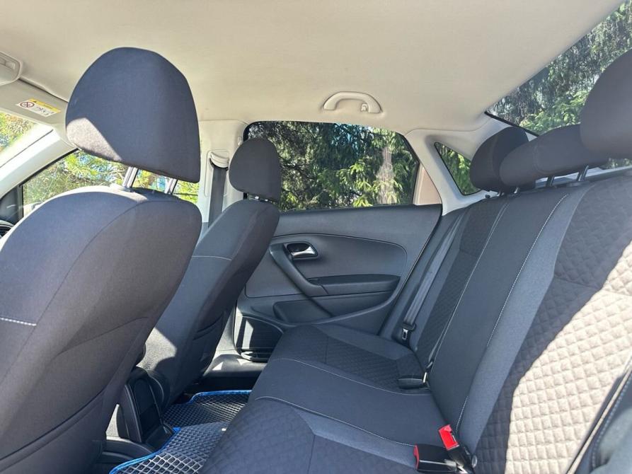 Volkswagen Polo V Рестайлинг Санкт-Петербург  - изображение 13