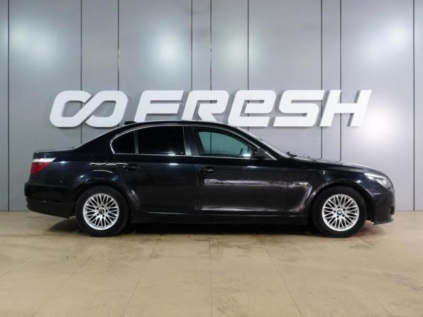 BMW 5 серии V (E60/E61) Рестайлинг с пробегом 2009 года, цена 949 000 рублей, 360384 км, седан, Автокод Объявления