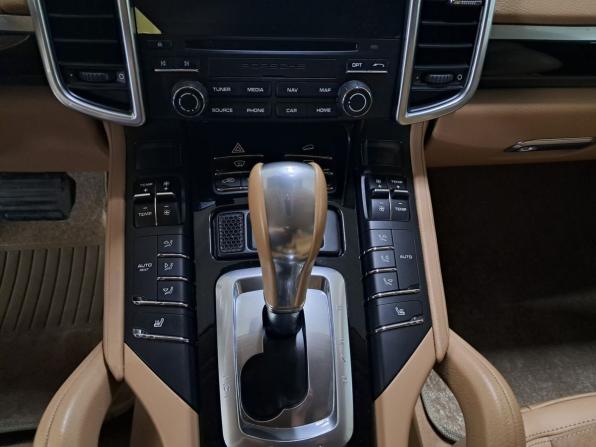 Porsche Cayenne II Рестайлинг (958) с пробегом 2017 года, цена 4 278 400 рублей, 169580 км, внедорожник, Автокод Объявления
