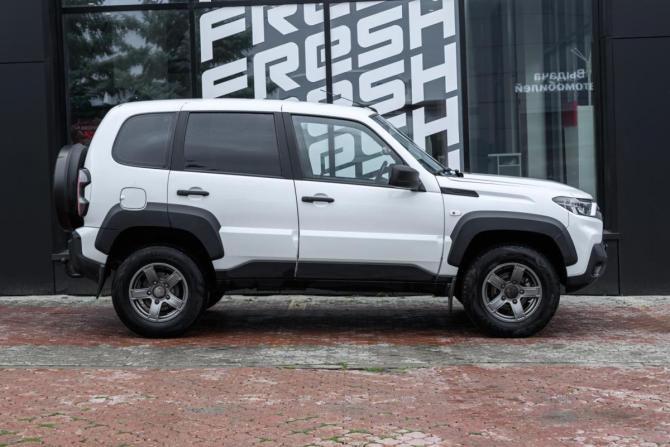 Lada (ВАЗ) Niva Travel I с пробегом 2023 года, цена 980 000 рублей, 103000 км, внедорожник, Автокод Объявления