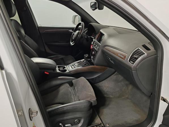 Audi Q5 I (8R) Рестайлинг с пробегом 2015 года, цена 1 999 000 рублей, 180755 км, внедорожник, Автокод Объявления