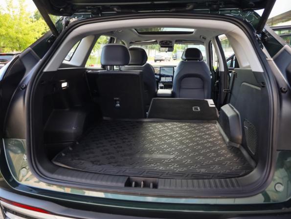 Geely Atlas II с пробегом 2024 года, цена 3 099 000 рублей, 24925 км, внедорожник, Автокод Объявления