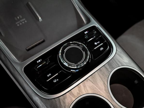 Geely Galaxy M7 с пробегом 2026 года, цена 3 815 000 рублей, 41 км, внедорожник, Автокод Объявления