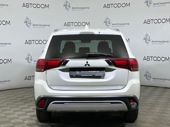 Mitsubishi Outlander III Рестайлинг 3 с пробегом 2019 года, цена 1 797 000 рублей, 143419 км, внедорожник, Автокод Объявления