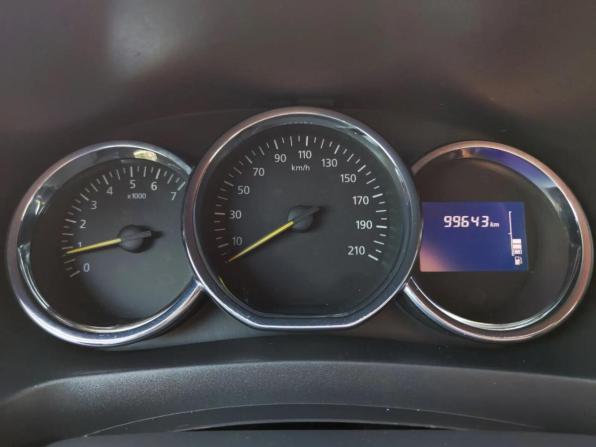 Renault Logan II с пробегом 2018 года, цена 699 600 рублей, 99700 км, седан, Автокод Объявления