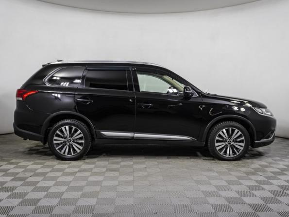 Mitsubishi Outlander III Рестайлинг 3 с пробегом 2020 года, цена 2 219 000 рублей, 122000 км, внедорожник, Автокод Объявления