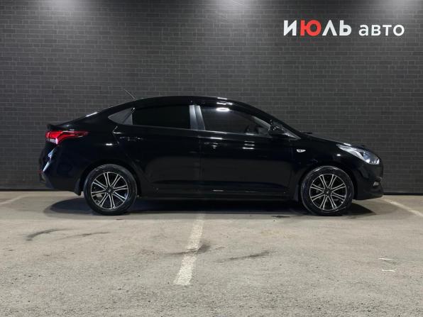 Hyundai Solaris II с пробегом 2017 года, цена 1 140 000 рублей, 167171 км, седан, Автокод Объявления
