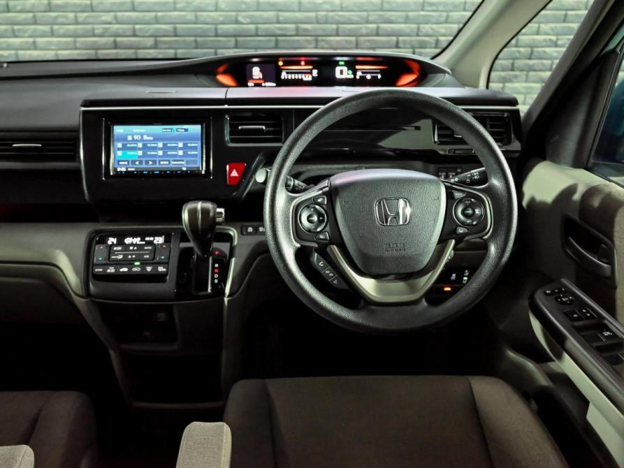 Honda Stepwgn V Рестайлинг Екатеринбург  - изображение 15