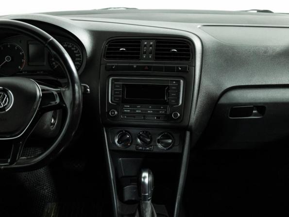 Volkswagen Polo V Рестайлинг с пробегом 2016 года, цена 949 700 рублей, 162000 км, седан, Автокод Объявления