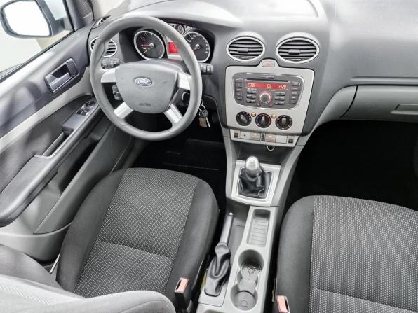 Ford Focus II Рестайлинг с пробегом 2011 года, цена 398 000 рублей, 210529 км, седан, Автокод Объявления