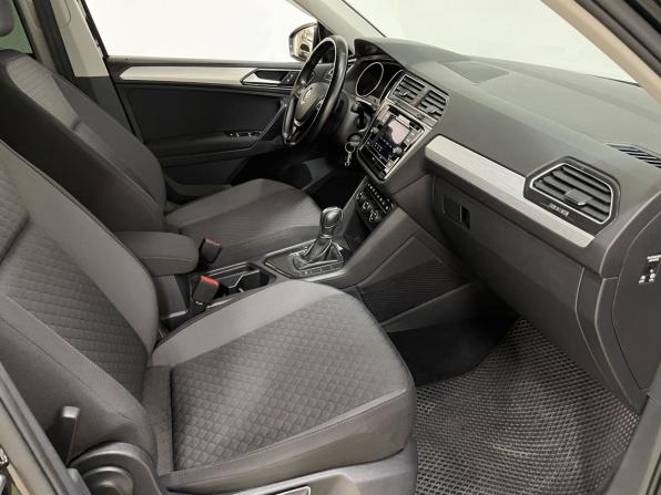 Volkswagen Tiguan II с пробегом 2018 года, цена 2 250 000 рублей, 106112 км, внедорожник, Автокод Объявления