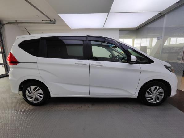 Honda Freed II с пробегом 2017 года, цена 1 519 000 рублей, 136000 км, компактвэн, Автокод Объявления