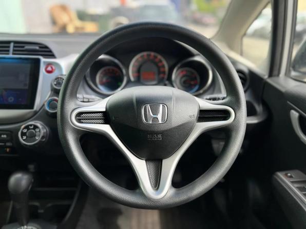 Honda Fit II с пробегом 2011 года, цена 865 000 рублей, 79141 км, хэтчбек, Автокод Объявления