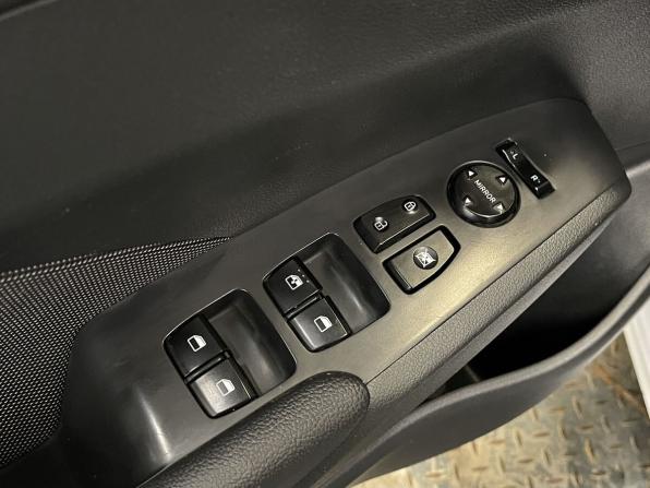 Hyundai Solaris II Рестайлинг с пробегом 2021 года, цена 860 000 рублей, 139005 км, седан, Автокод Объявления